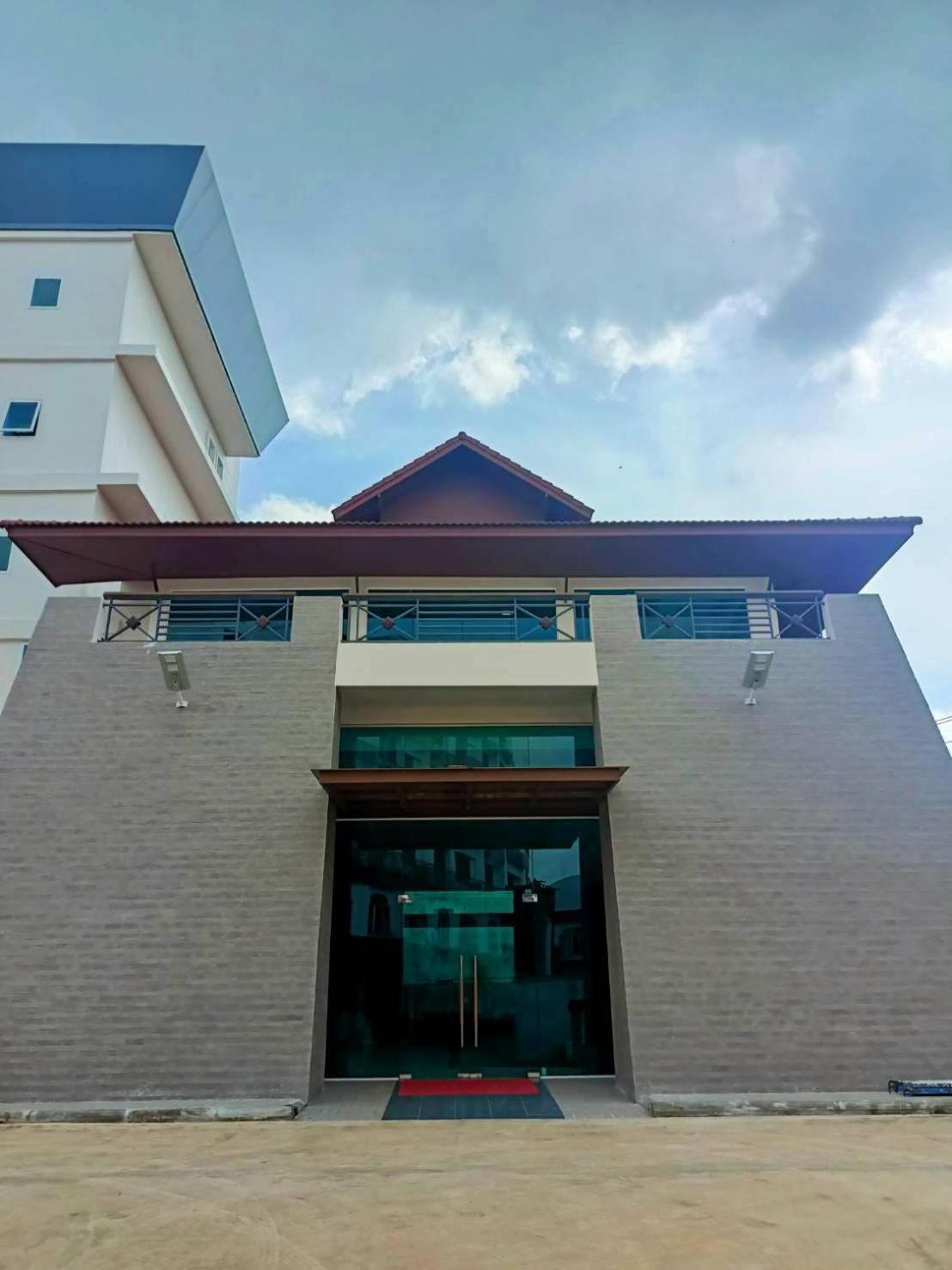 Mayflower Grande Suite Hotel Phitsanulok Exteriér fotografie
